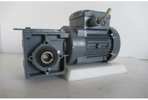 159 RPM 0,25 KW Asmaat 20 mm. Used for test.